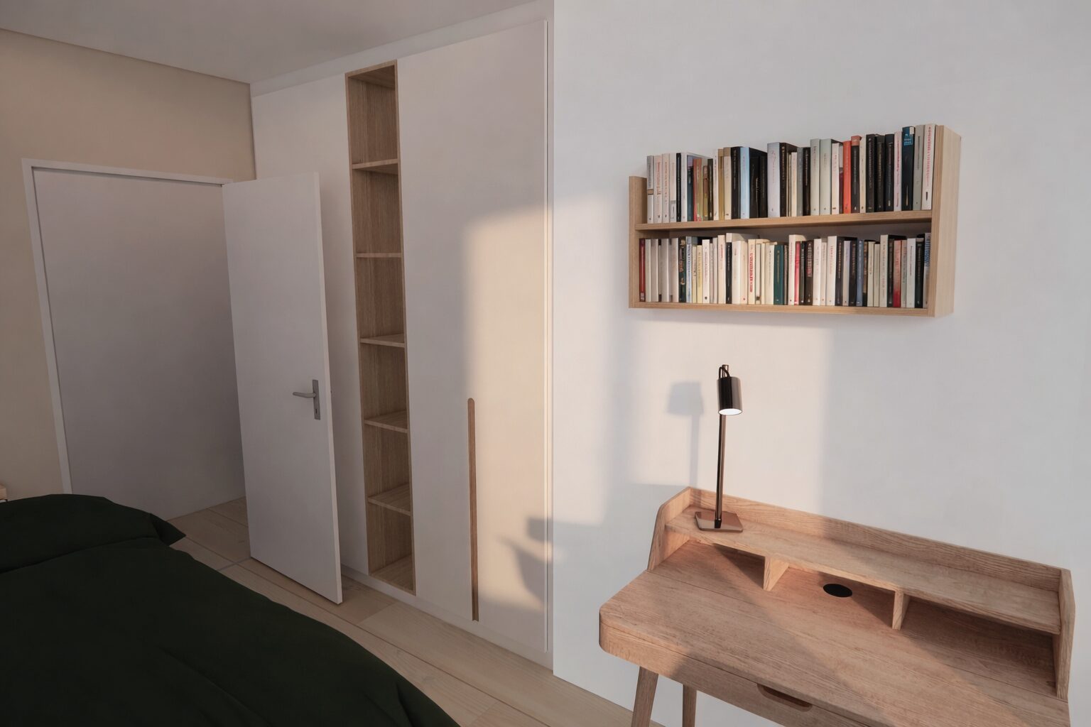 Chambre avec coin bureau et bibliothèque